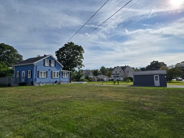 5 Hoffman St, Taunton, MA 02780