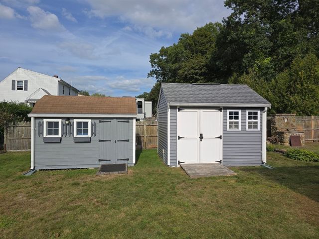 5 Hoffman St, Taunton, MA 02780