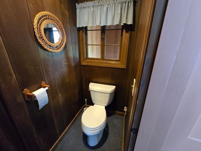 5 Hoffman St, Taunton, MA 02780