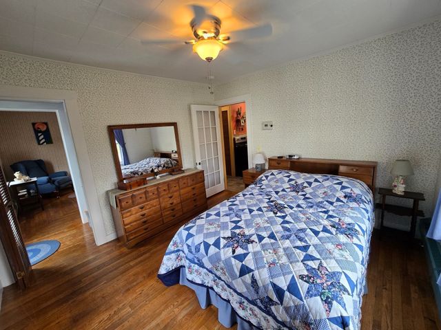 5 Hoffman St, Taunton, MA 02780