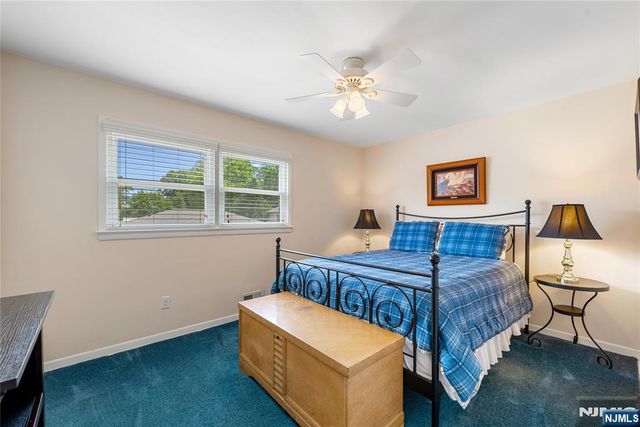 211 Park Avenue, Emerson, NJ 07630