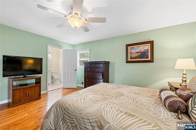 211 Park Avenue, Emerson, NJ 07630
