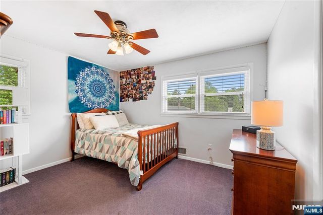 211 Park Avenue, Emerson, NJ 07630