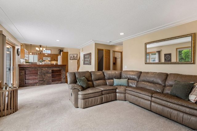 936 143rd Avenue NW, Andover, MN 55304