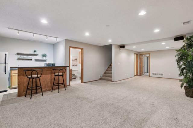 936 143rd Avenue NW, Andover, MN 55304