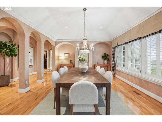 9228 Nw WILEY Ln, Portland, OR 97229
