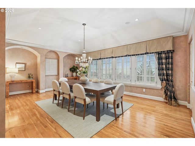 9228 Nw WILEY Ln, Portland, OR 97229