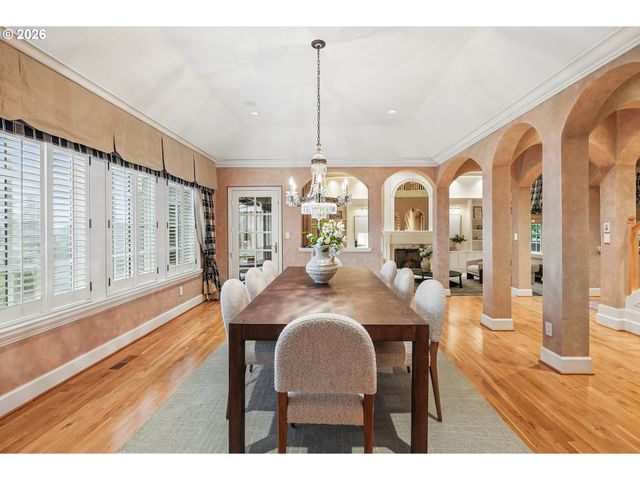 9228 Nw WILEY Ln, Portland, OR 97229