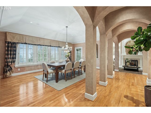 9228 Nw WILEY Ln, Portland, OR 97229