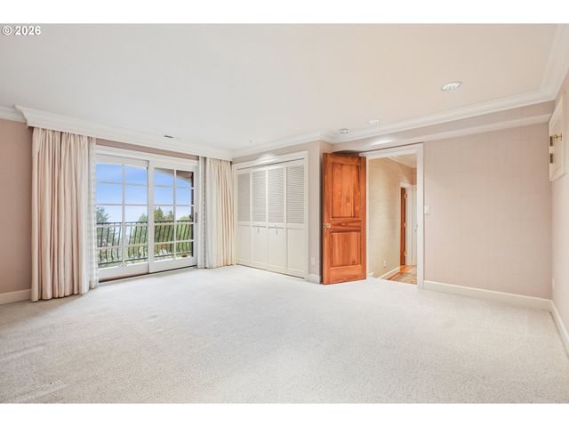 9228 Nw WILEY Ln, Portland, OR 97229