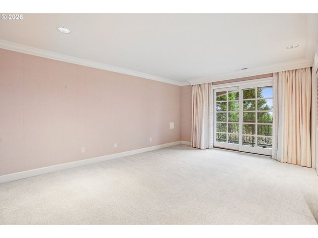 9228 Nw WILEY Ln, Portland, OR 97229