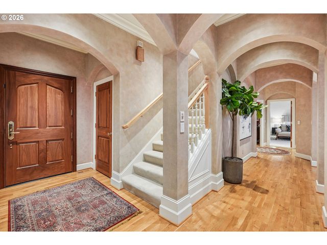 9228 Nw WILEY Ln, Portland, OR 97229