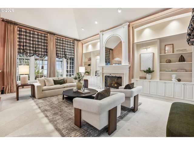 9228 Nw WILEY Ln, Portland, OR 97229