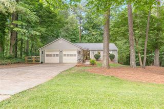 203 RIVER Run, Woodstock, GA 30188