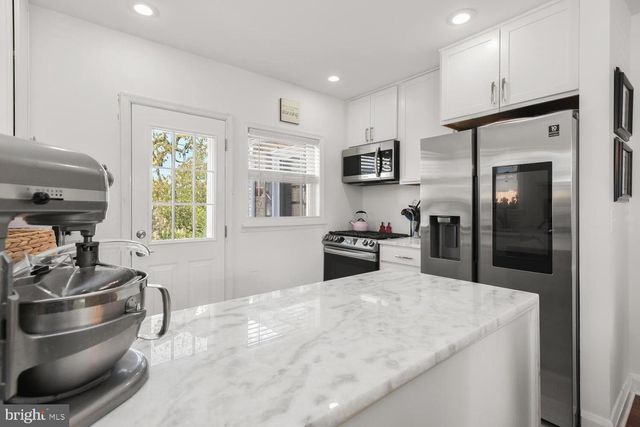 7902 OAKDALE AVE, Parkville, MD 21234
