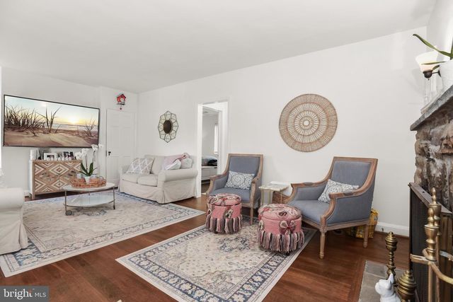 7902 OAKDALE AVE, Parkville, MD 21234
