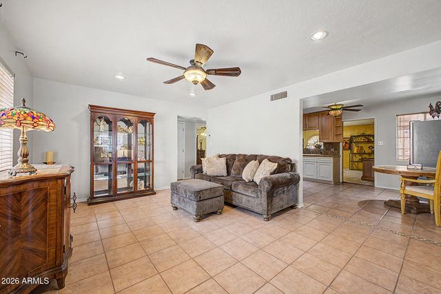 502 W SOUTHERN Avenue, Phoenix, AZ 85041