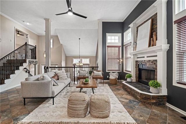 4420 GROVE Street, Shawnee, KS 66226