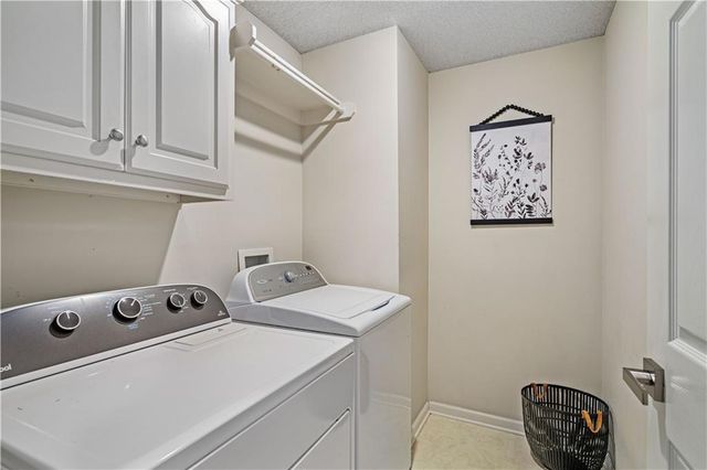 4420 GROVE Street, Shawnee, KS 66226