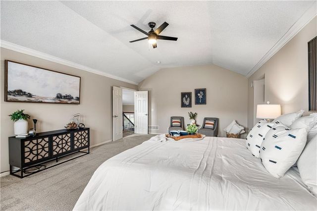 4420 GROVE Street, Shawnee, KS 66226