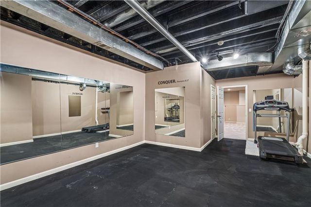 4420 GROVE Street, Shawnee, KS 66226