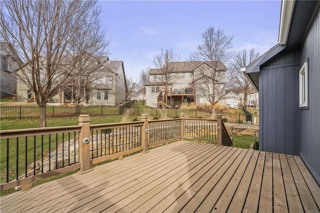 4420 GROVE Street, Shawnee, KS 66226