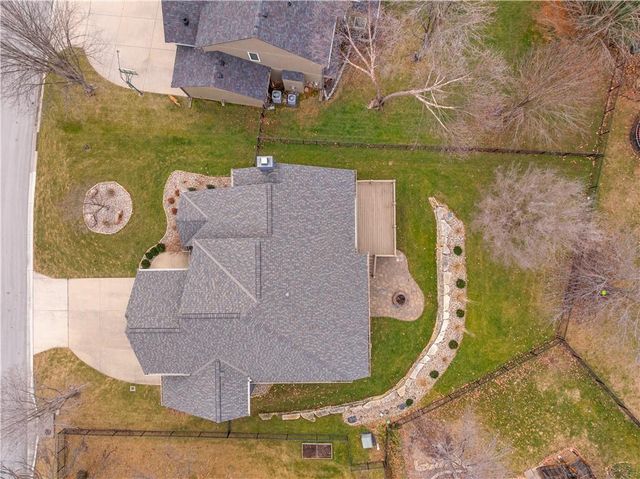 4420 GROVE Street, Shawnee, KS 66226