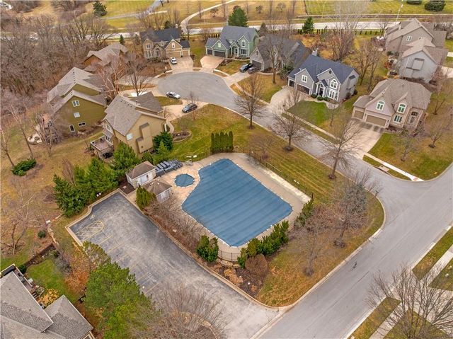 4420 GROVE Street, Shawnee, KS 66226