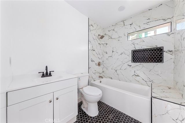 1262 N Lagoon, Wilmington, CA 90744