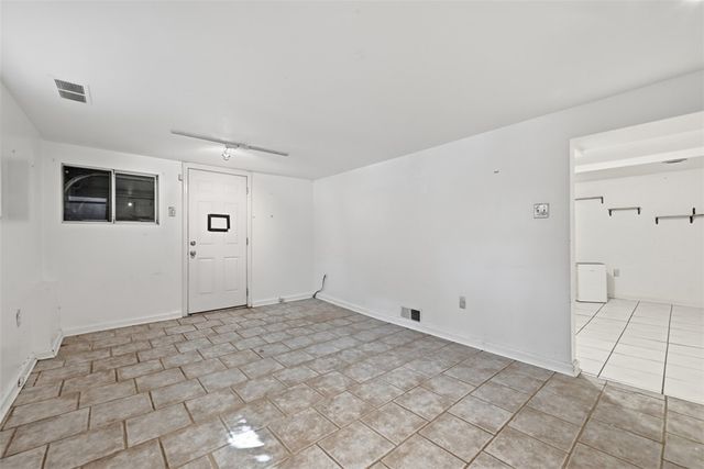 626 Perrilyn St, Brookline, PA 15226