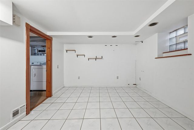 626 Perrilyn St, Brookline, PA 15226