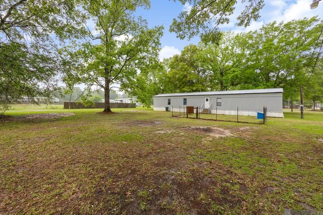 26800 Kelli Dr, Denham Springs, LA 70726