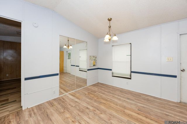 26800 Kelli Dr, Denham Springs, LA 70726