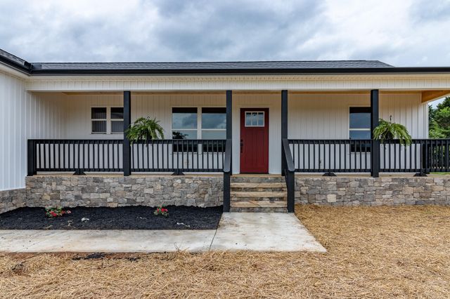 132 Galloway Airport Road, Dunlap, TN 37327