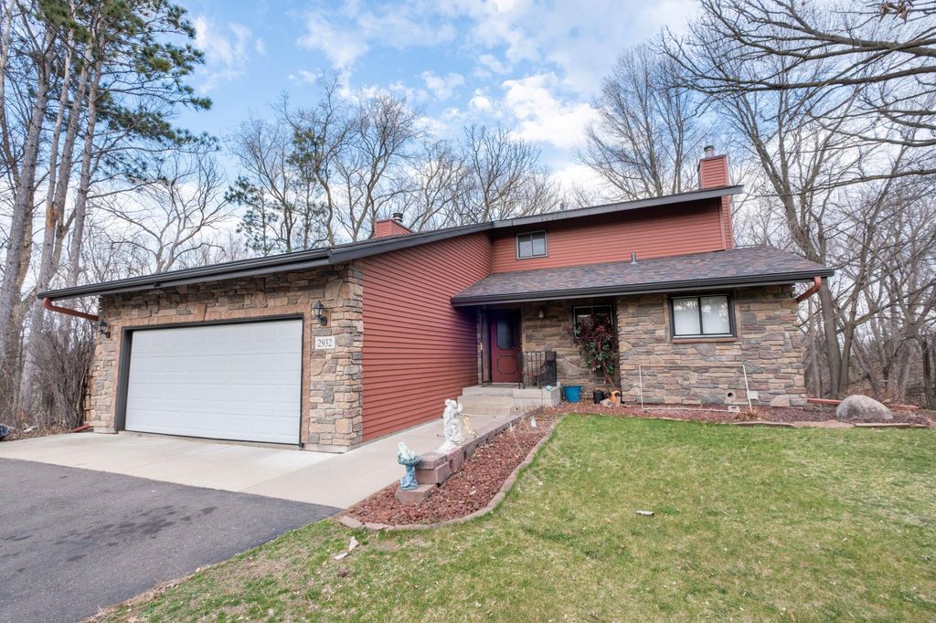 2932 Helen Street N, North Saint Paul, MN 55109