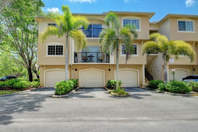 300 Crestwood Court N 307, Royal Palm Beach, FL 33411