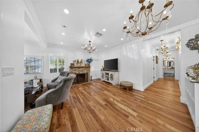 327 Vine, Glendale, CA 91204