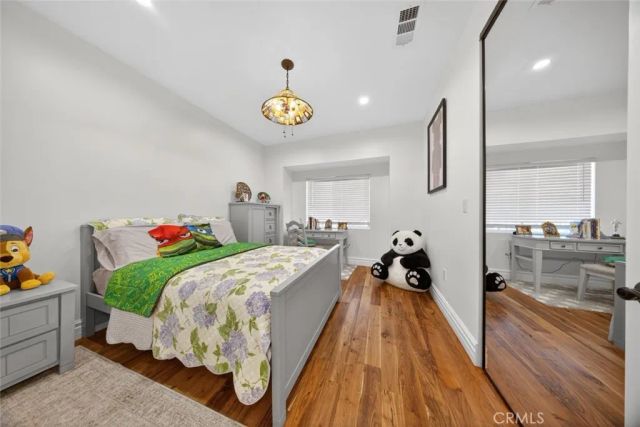 327 Vine, Glendale, CA 91204