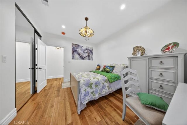 327 Vine, Glendale, CA 91204