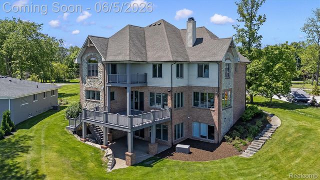 28195 Elba Drive, Grosse Ile Township, MI 48138