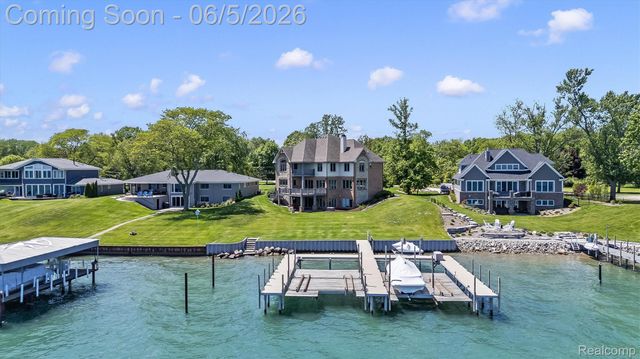 28195 Elba Drive, Grosse Ile Township, MI 48138