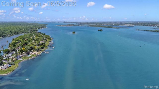 28195 Elba Drive, Grosse Ile Township, MI 48138
