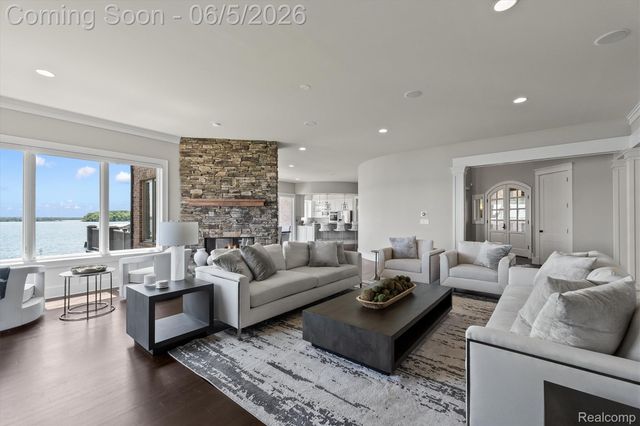 28195 Elba Drive, Grosse Ile Township, MI 48138
