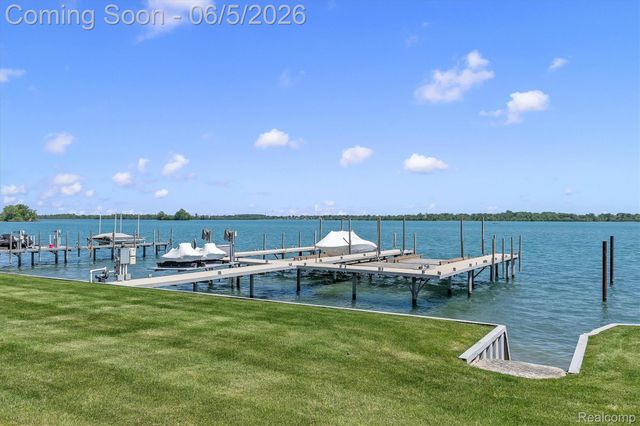 28195 Elba Drive, Grosse Ile Township, MI 48138