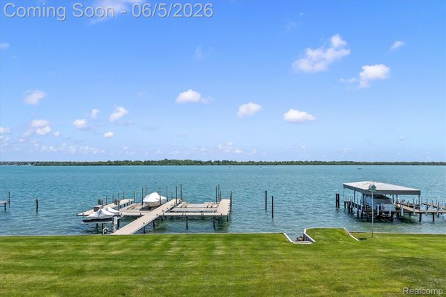 28195 Elba Drive, Grosse Ile Township, MI 48138