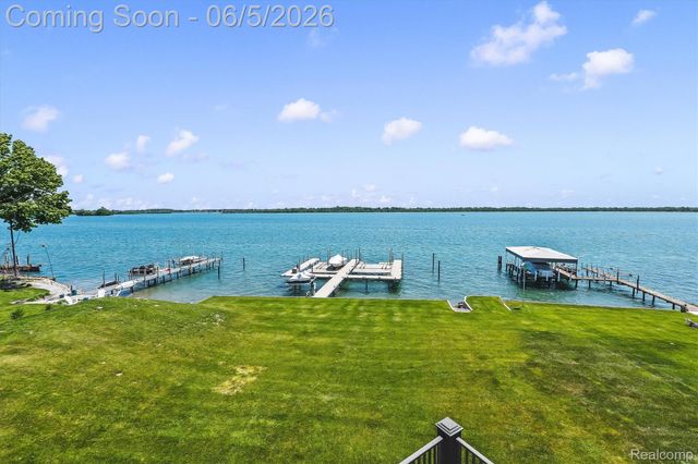 28195 Elba Drive, Grosse Ile Township, MI 48138