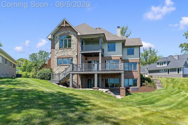 28195 Elba Drive, Grosse Ile Township, MI 48138
