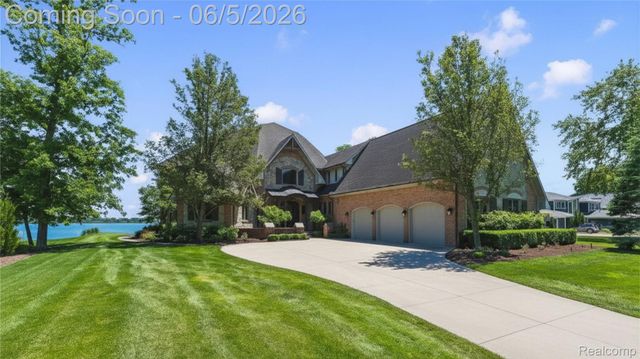 28195 Elba Drive, Grosse Ile Township, MI 48138