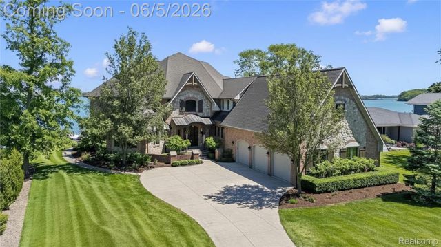 28195 Elba Drive, Grosse Ile Township, MI 48138