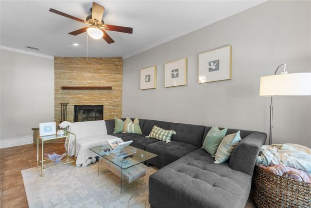 11621 Tuscany Way, Dallas, TX 75218